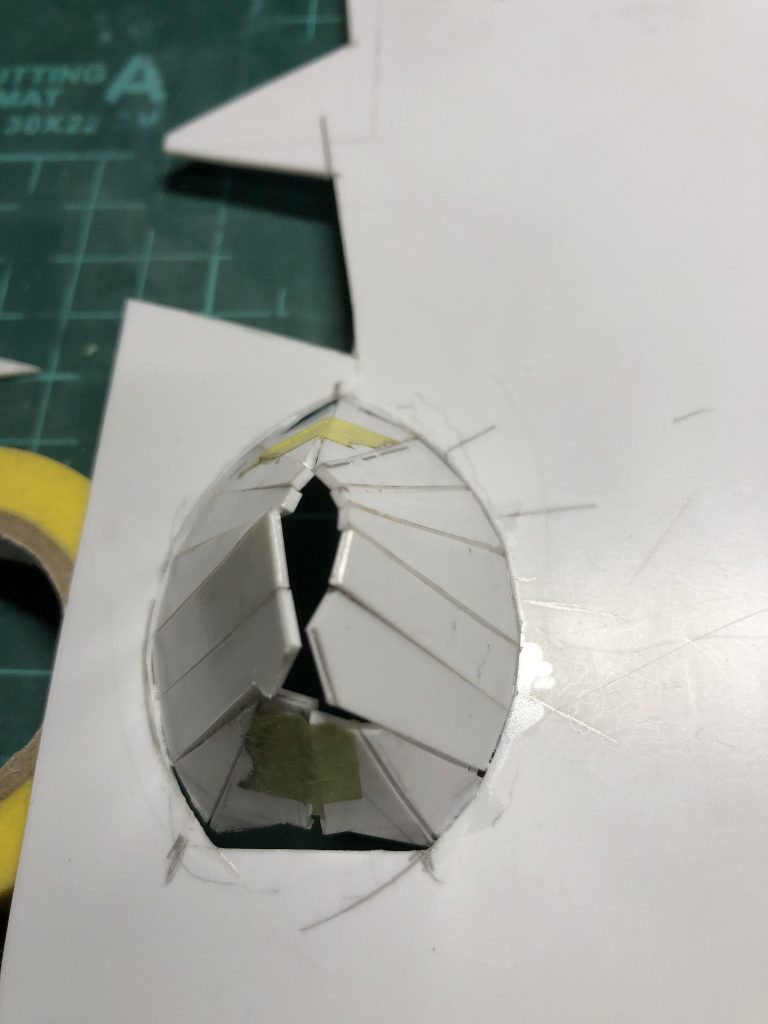 ドムの脚をどう作るか試行錯誤しました