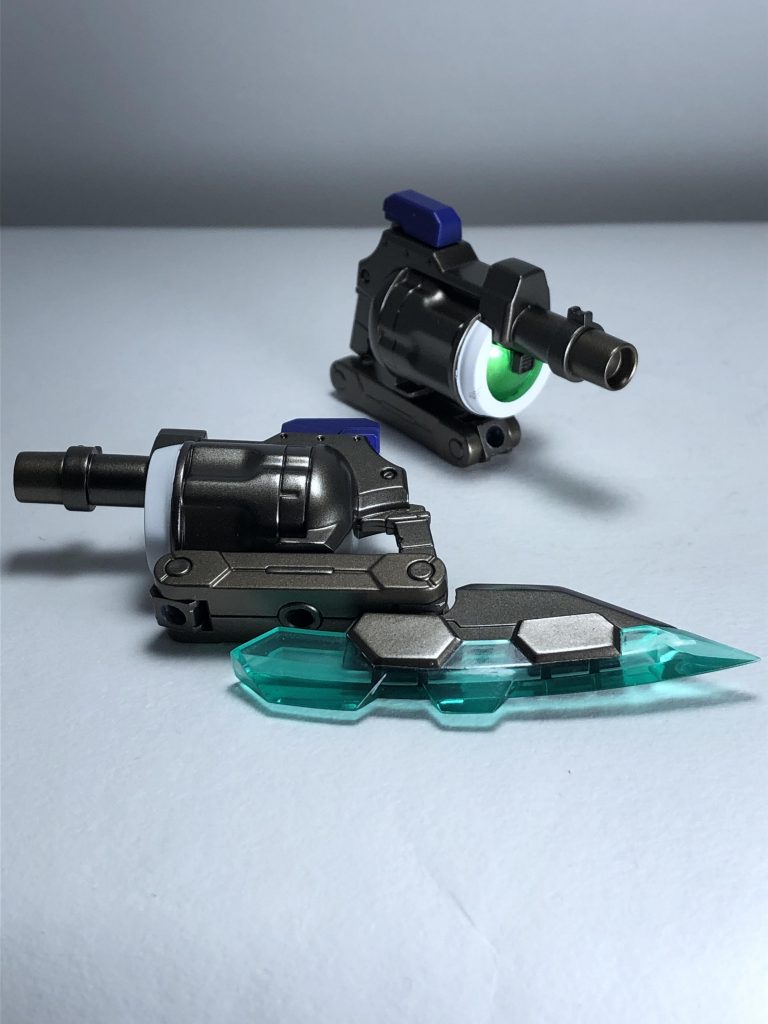 武器はこんな感じです。白の部分は輪切りのバーニア、クリアーグリーンは塗装です。お気に入りの色!