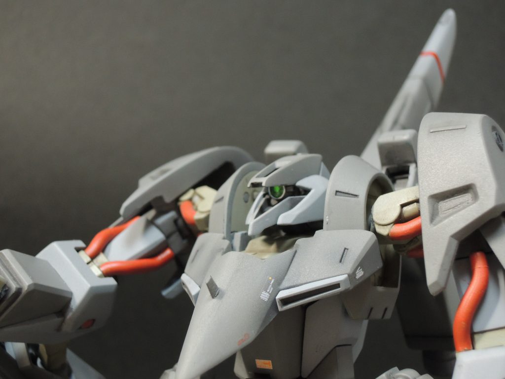 モノアイはビルダーズパーツに。