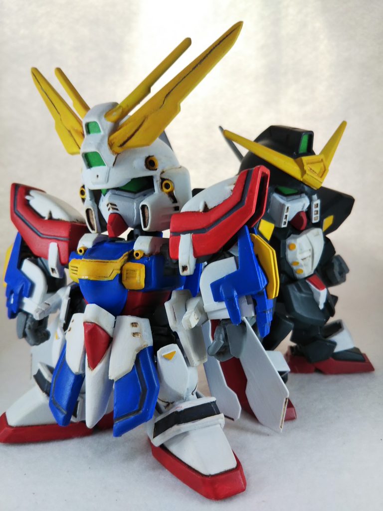 前回投稿させていただいたシュピーゲルと並べてみました。