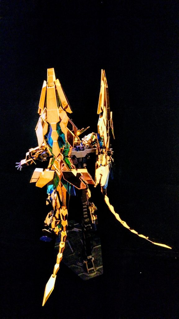 ユニコーンガンダムフェネクス–4枚目/制作者:さにくろ