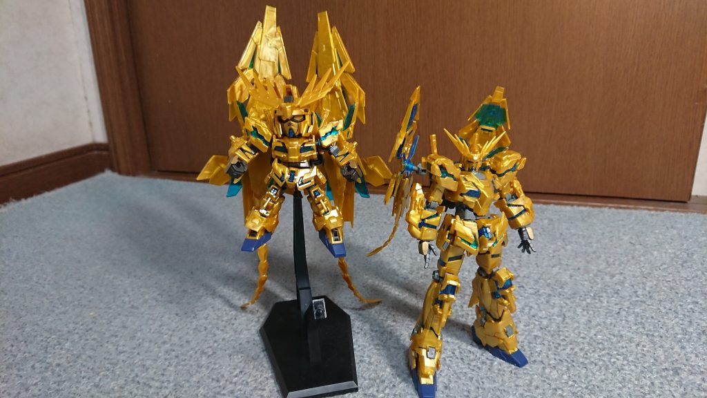 HGフェネクスのアームドアーマーDEとは当然互換性があります