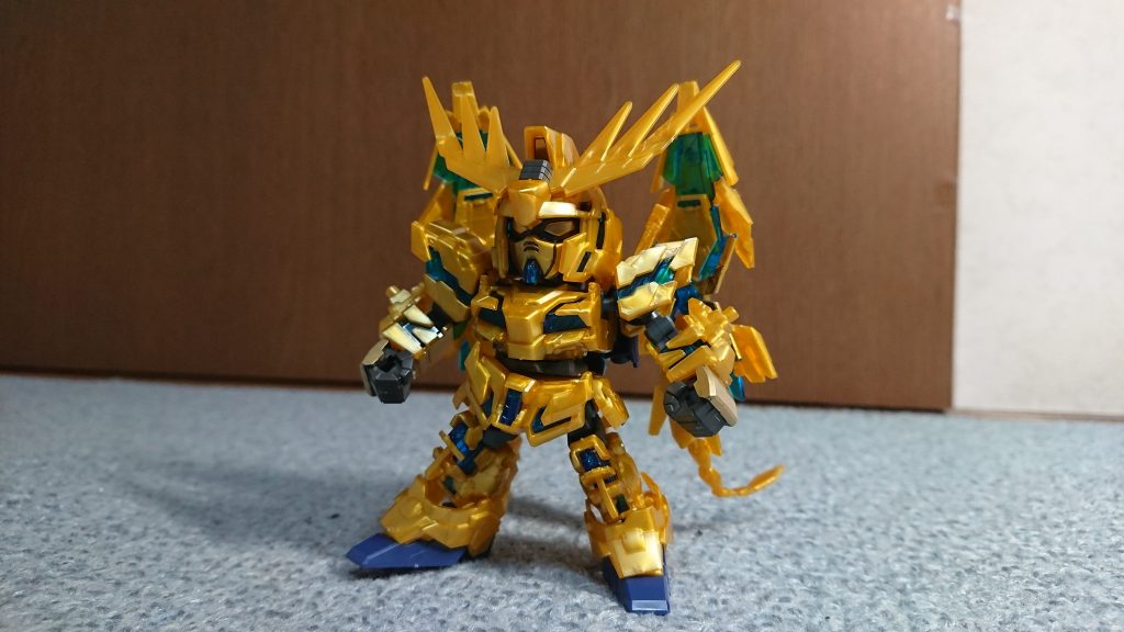 クロスシルエットフレームを組み込んで作りました
なので等身高め