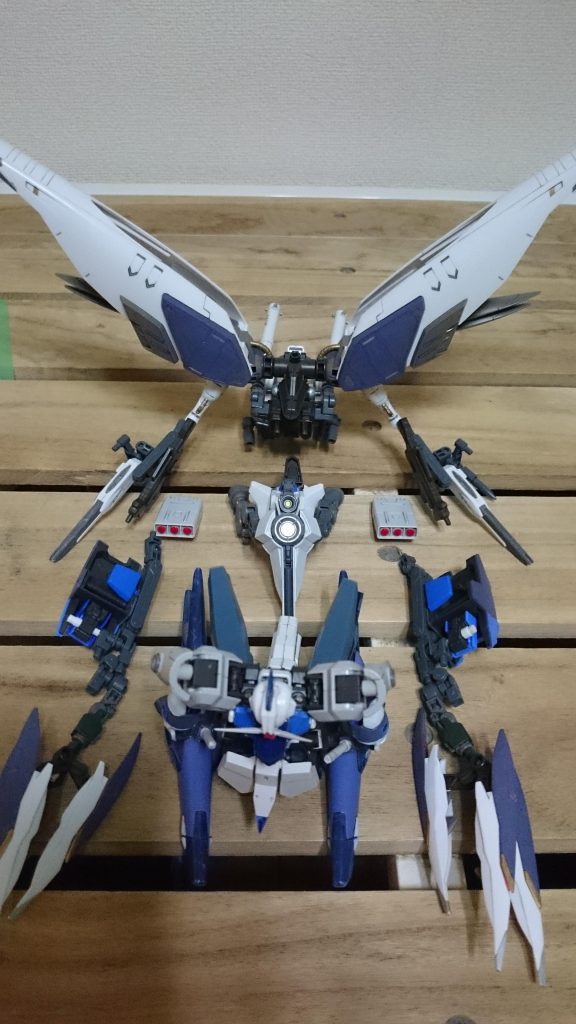 追加装備はこんな感じでブロック毎に脱着できます
なのでメンテナンスも比較的簡単