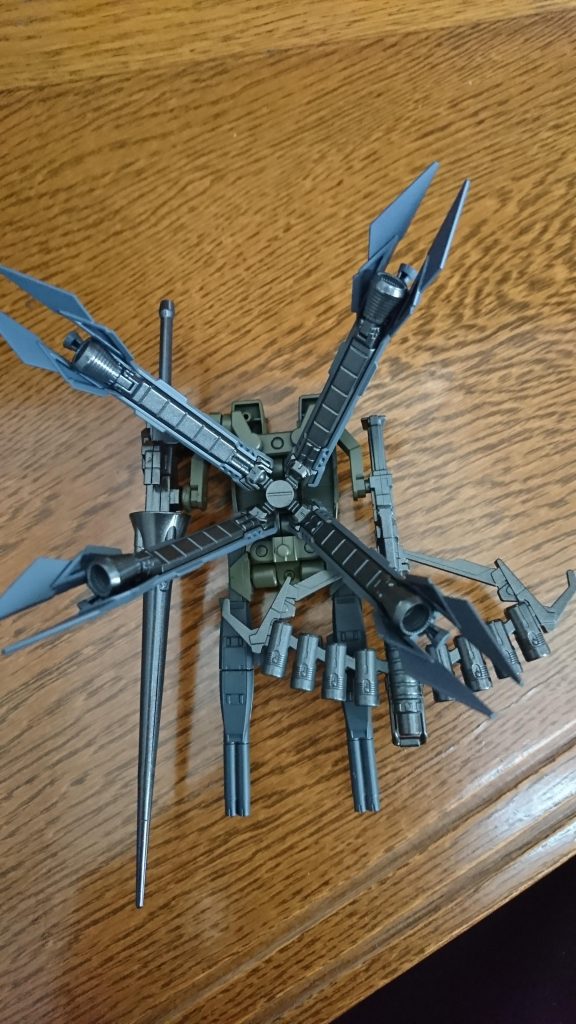 バックパックはものすごいことになってますw兵士が背負ってるリュック的な感じで作りました