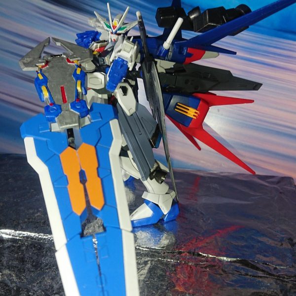Comet  γῆ  Freedom Gundam