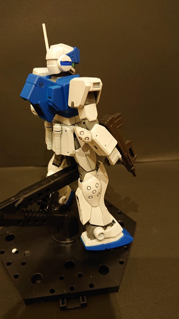 塗装は缶スプレーです