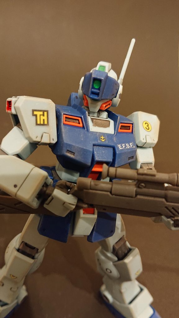 バイザー下ろした顔もステキです。