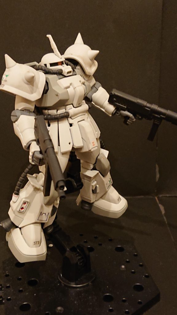 スパイクアーマーのブルーのラインは、シールが上手く貼れずにオミットしました。