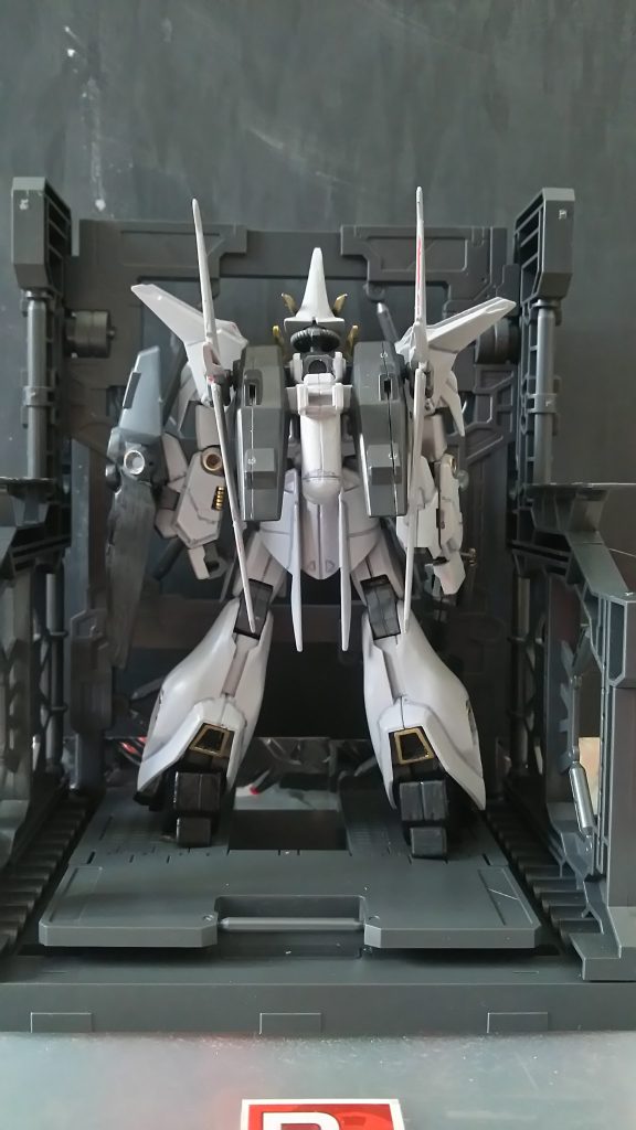 所々ガンダムマーカーでぬりぬり