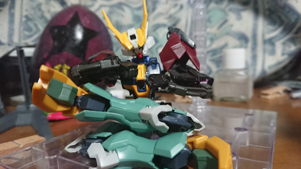 この時にはgガンダムみたいにしようと決めました