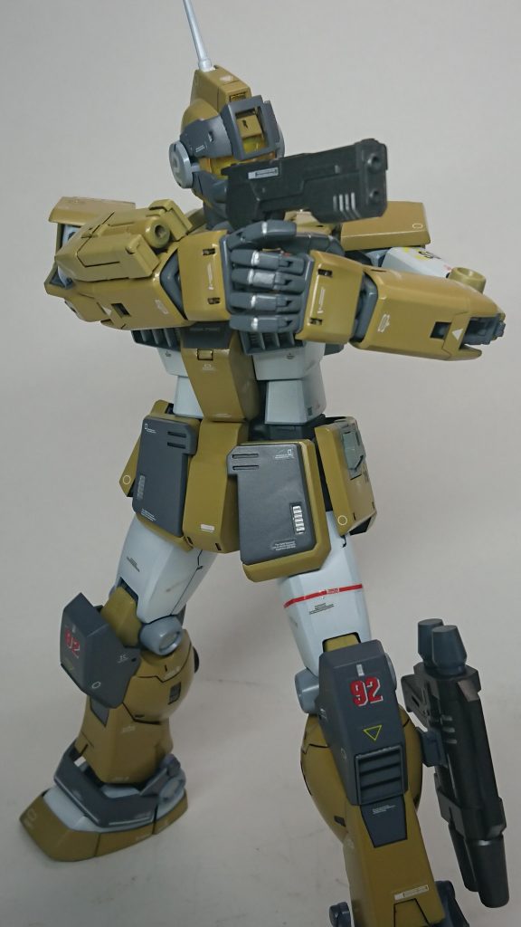 ハンドガン MGのキットを作って初めて知った装備。