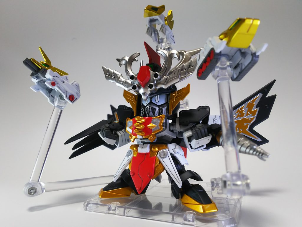 獣鉄の鎧。ネオジム磁石にて脱着可能。