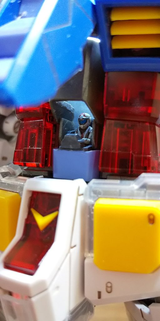 電飾の恩恵でアムロもよく見えます。