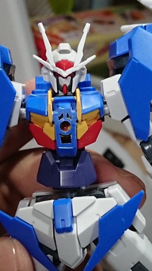 胸のレオ頭の接続はスカイのダボ穴をそのまま利用しています(3ミリ穴でした)