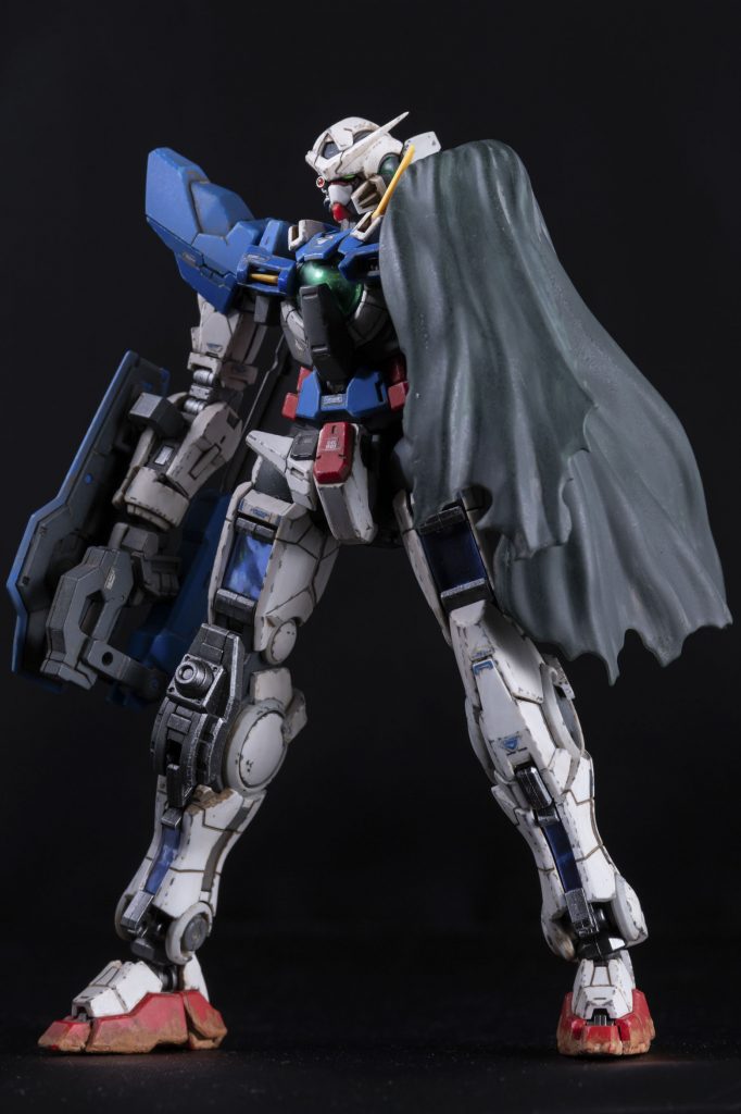 マントはクレオスのウェザリングカラーでウォシングしています。