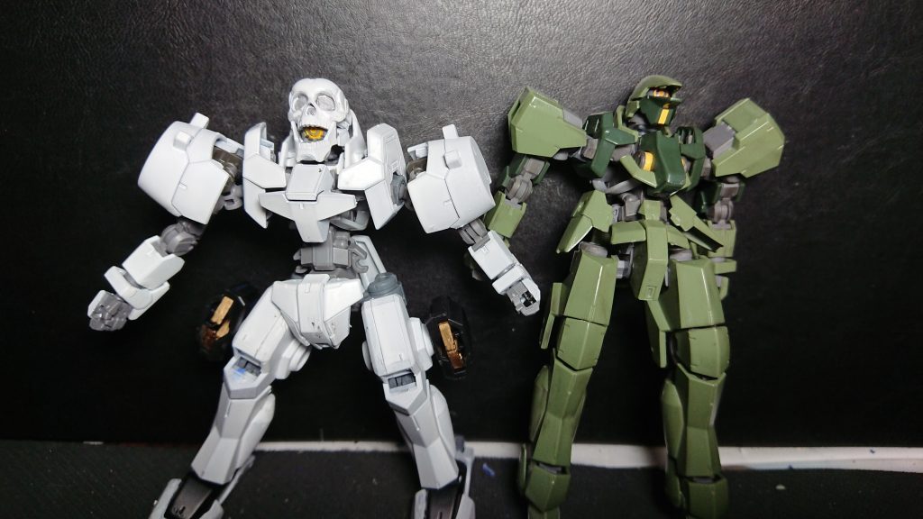 グレイズと比較
同じフレームなのにかなり印象が違いますね