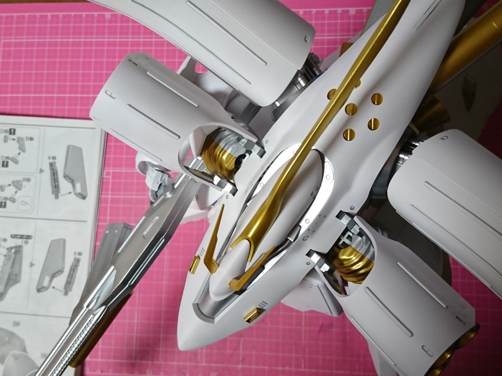 RE/100 ナイチンゲール–5枚目/制作者：滝 由佳理