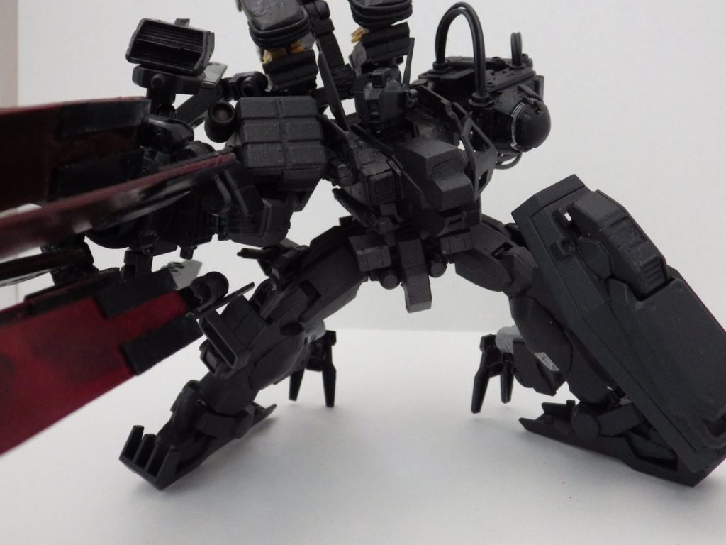 なんと言っても目玉はこれ
OW、グラインドブレード!機体と同じ程の大きさと圧倒的重量を誇る、男のロマンです!