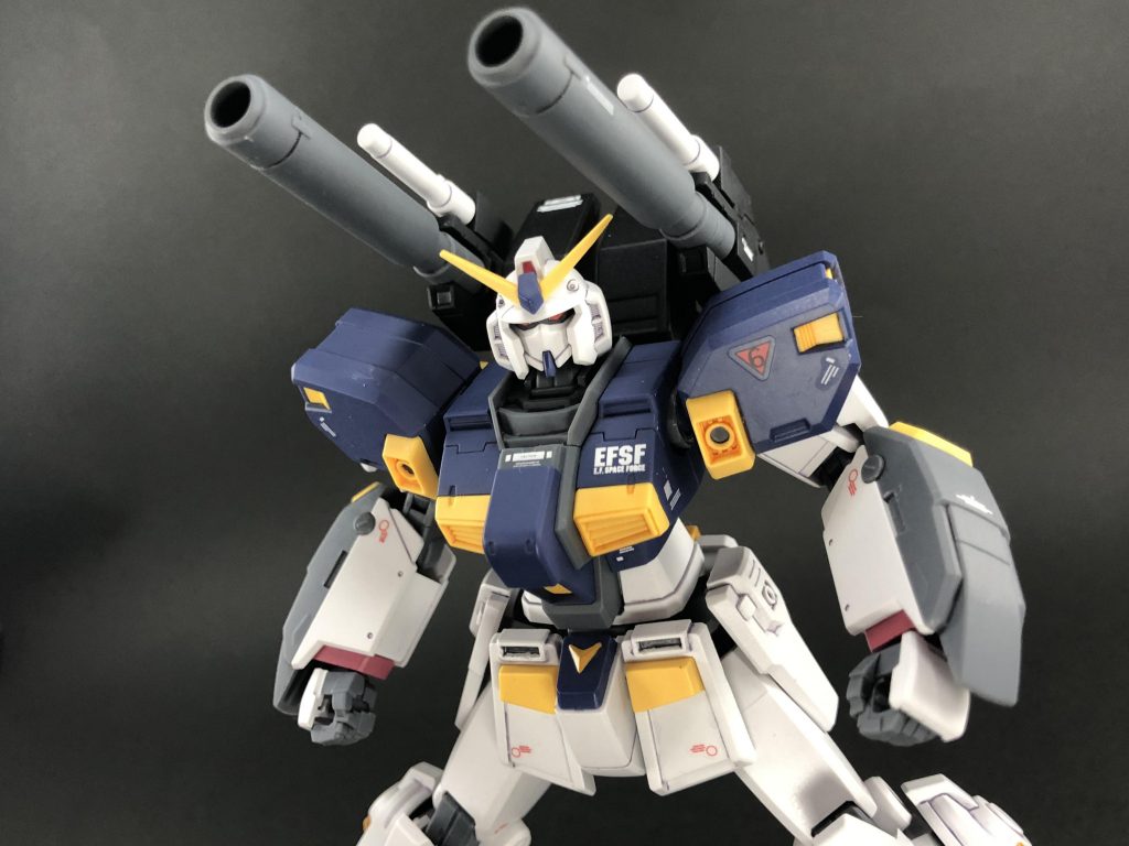 最後にサムネ編集前の画像で。一応、これもGCBのイラストオマージュです。
最近のプレバンHGUCは外伝系に力を入れているようなので、この流れで、ゲラート専用ザクⅠとドムフュンフをキット化して欲しいですね...