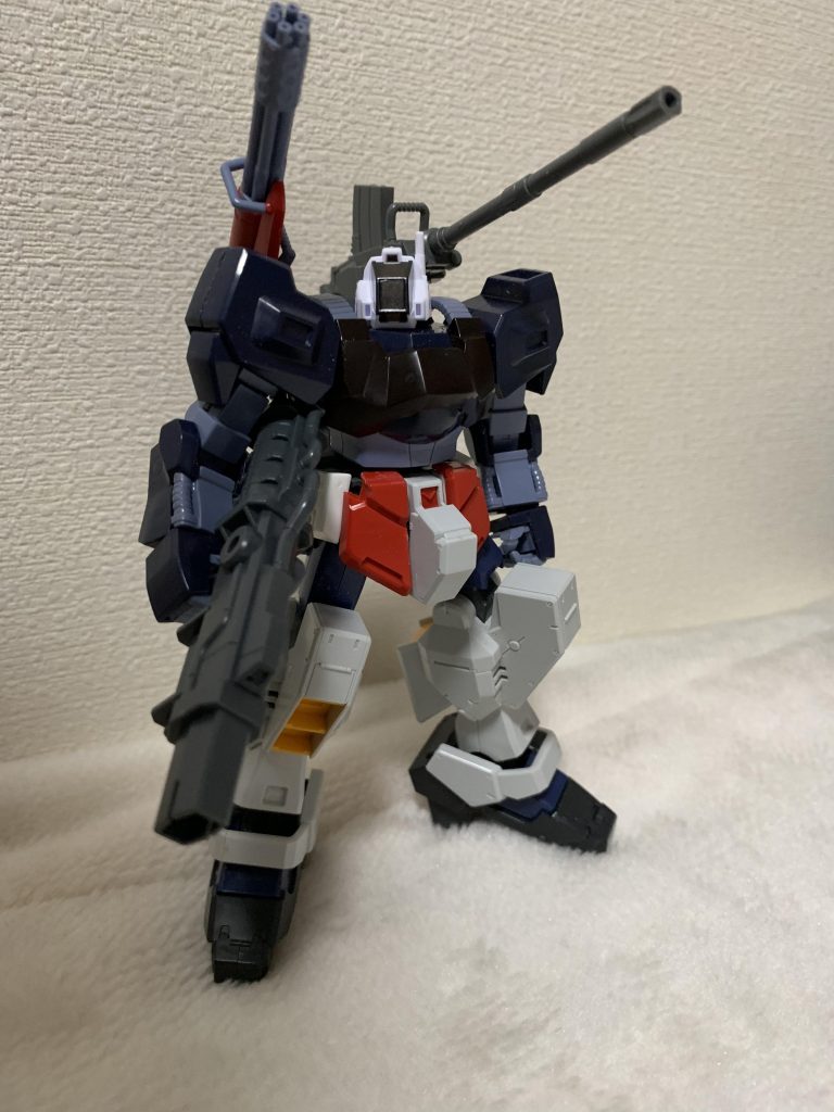 GBNガードフレームの頭部を使った機体をでっち上げたかったんや……ディアス系とか言ってるけどシルエット的にはデロイア星の戦闘機械とか紅茶大好きカルチェラタン1さんの機体みたいな奴をガンプラで作りたかったんじゃよ……
ようするに悪ふざけじゃよ。ふぉふぉふぉ。