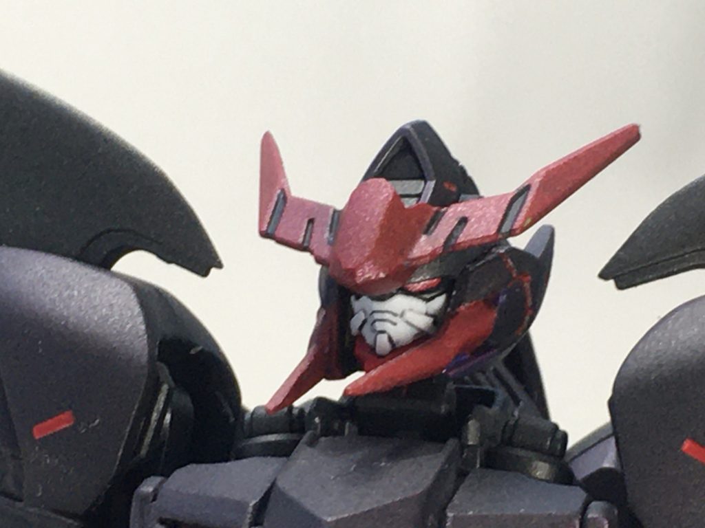 フェイス部をアップで
悪魔っぽさを出すため、眼は赤色にしました
以下、アクションポーズ