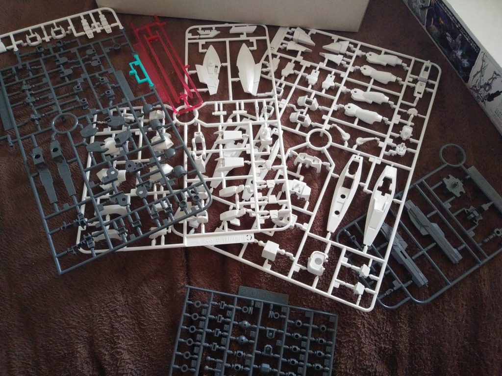 ランナー状態。
白を愛するウルフの愛機らしくシンプルな色数です。