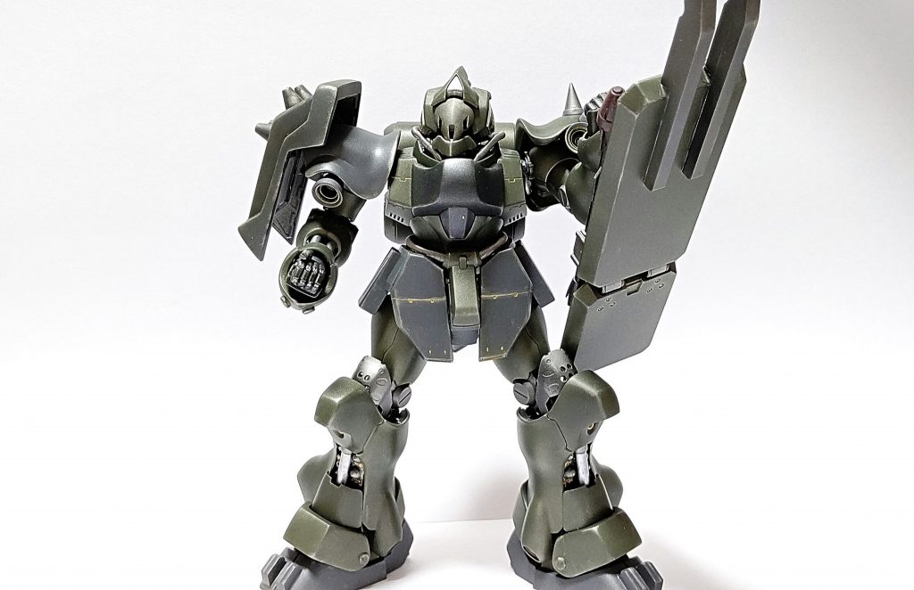 各部にシルバーの下地が見えるようにブラシやウェザリングで表現。