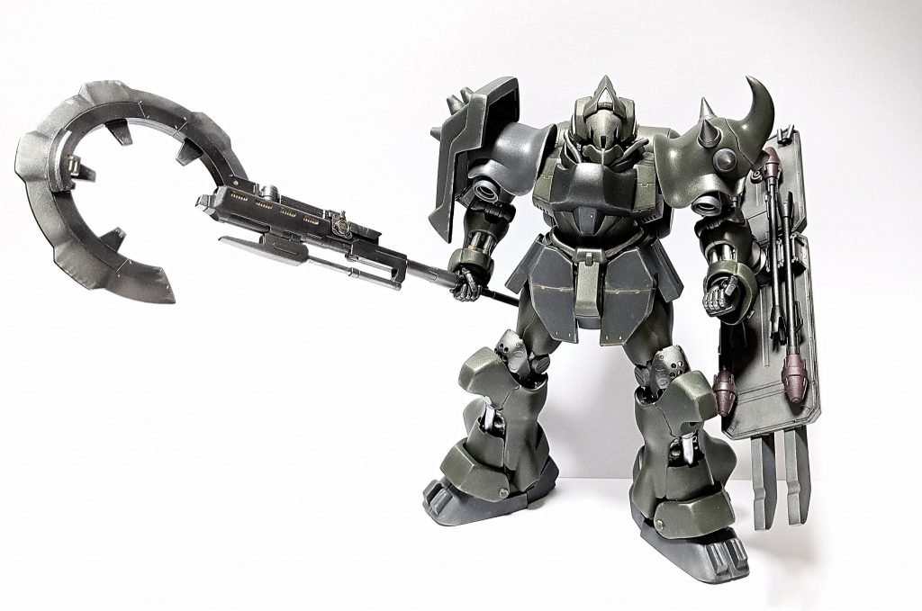 凶悪な武器「ハルペーの鎌」
叩きつけてもよし、内側に引っ掛けて引き千切ったりも出来る武器です。