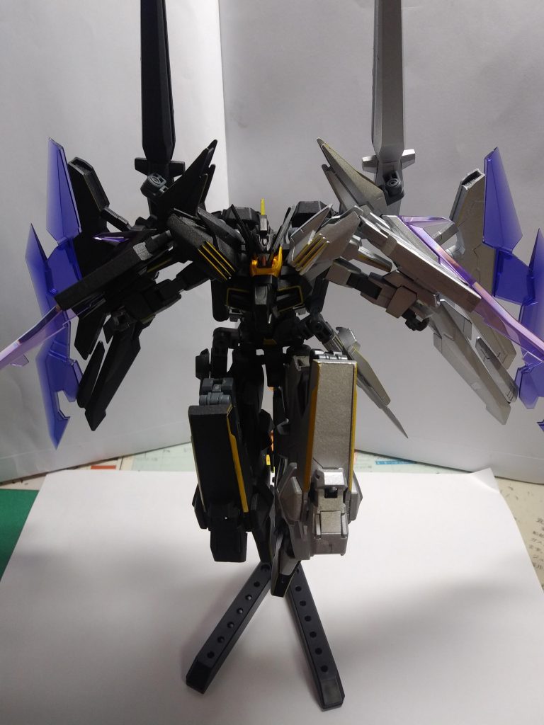 ブースター最大出力での突撃ポーズ
ポーズの元ネタはぷそにのネメスアンジュールです。