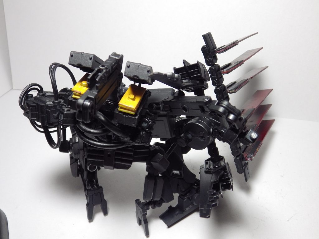 冷却装置のパッカパカや実際にコネクターにエネルギーアームが接続出来たり右手武器の格納が出来るようになっています