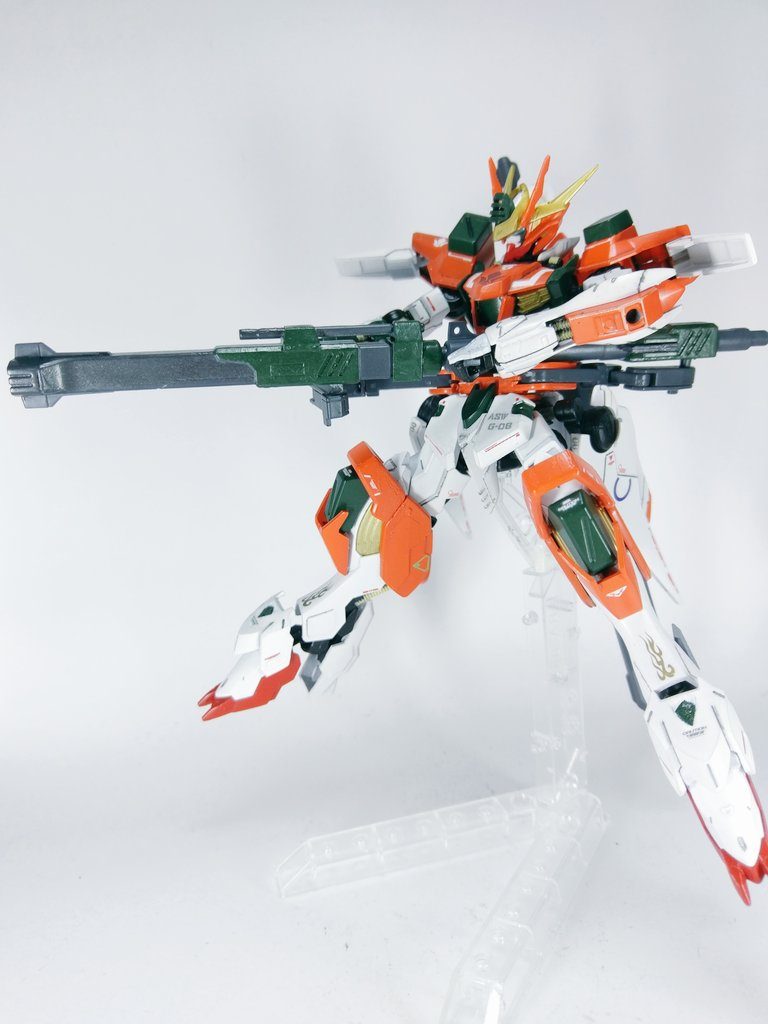 もちろん連結状態の対装甲散弾砲も持てます！
武器の合体はロマンですよね