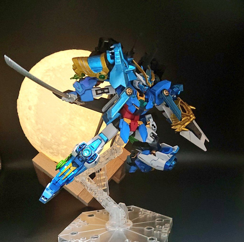 おまけ
照明をつけて暗くするとこんな感じです。