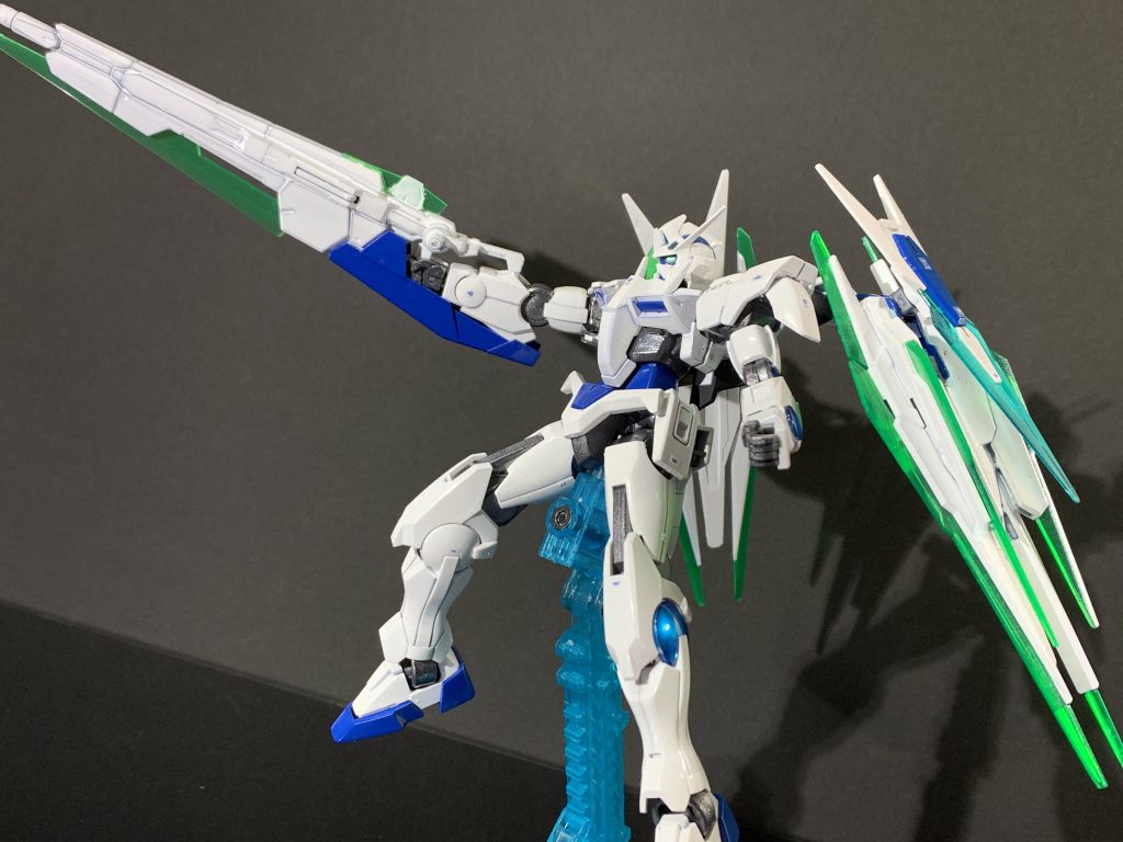 近距離戦、遠距離戦、高機動を最低限の武装で。
フルアーマーのようなごちゃ盛りも好きですがシンプルもイイヨネ。