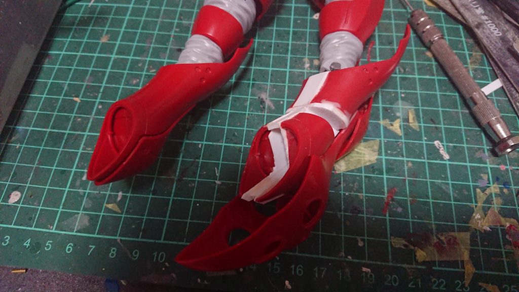 腕は大幅に幅増ししています。