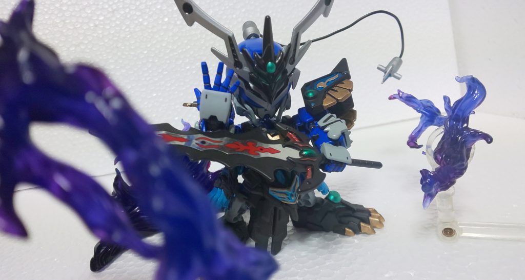 前の炎は手で持ってます。