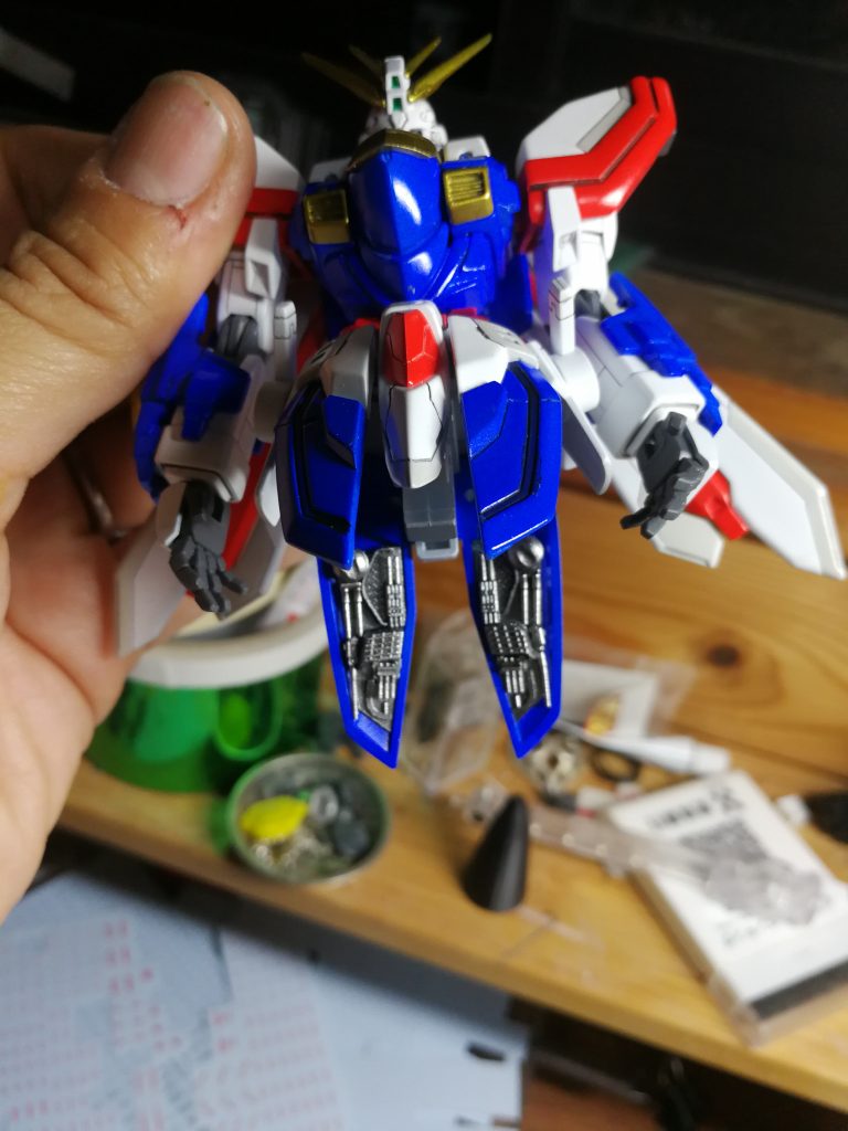 スカート裏にゴチャメカ作りました