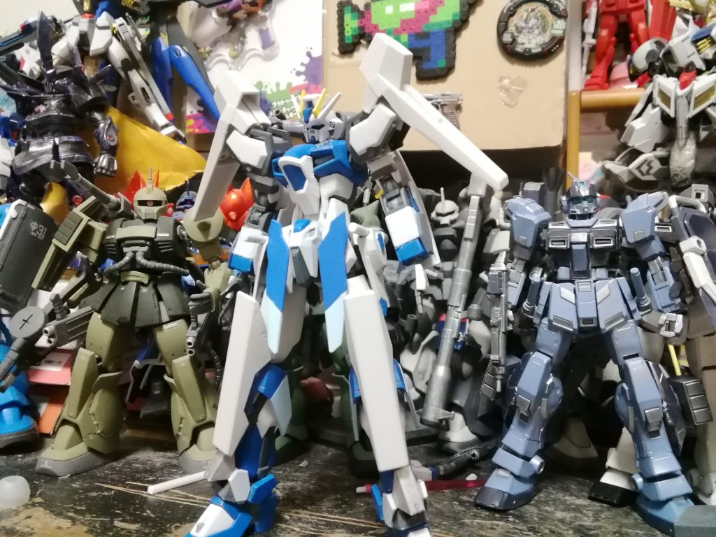 その後装甲が足りないということで重装甲化だが機動力が落ちるということで完成したのが