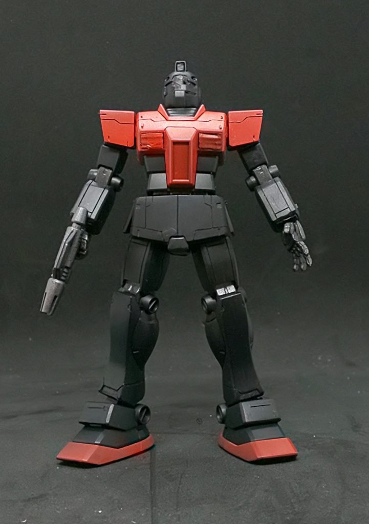 一度塗装してたものを剥がしてヤスリがけ。→ スジ彫り+プラ板ディティールアップ追加