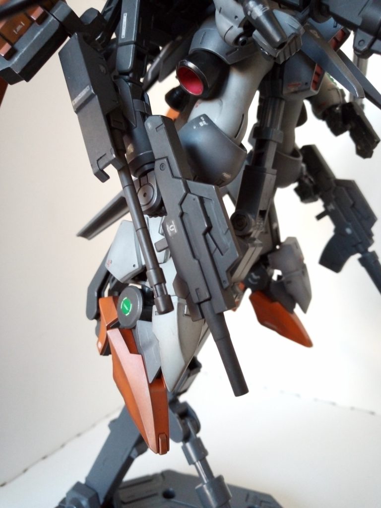サブアーム用武装にも24thセンチュリーウエポンズに付属の物をそのまま使用。
前回投稿で年代やシリーズバラバラの物を持たせましたが…なんかイマイチな気がしてました。
とりあえず雰囲気を整える事が出来たような?気がします;