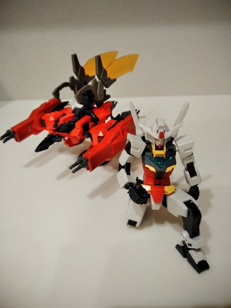 コアガンダムとアスタロトウエポンズ