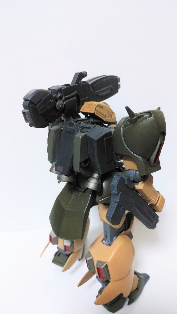 ガルスJをニッパーなどでバギャっときって接着剤で無理矢理つけました。