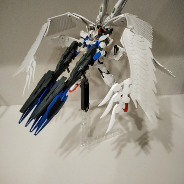 ウイングガンダムEWセラフ