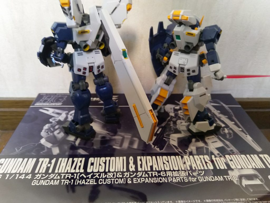 この2機のために
改
2号機
クウェル
FGプリムローズのおまけ
アウスラ化したアドバンスドの胸
改の腰とトサカ
と豪勢に使っております。(笑)
まぁ改の1機(頭と腰)は、TR-6の脚パーツになる予定分だったので、在庫からで済みましたが。。。