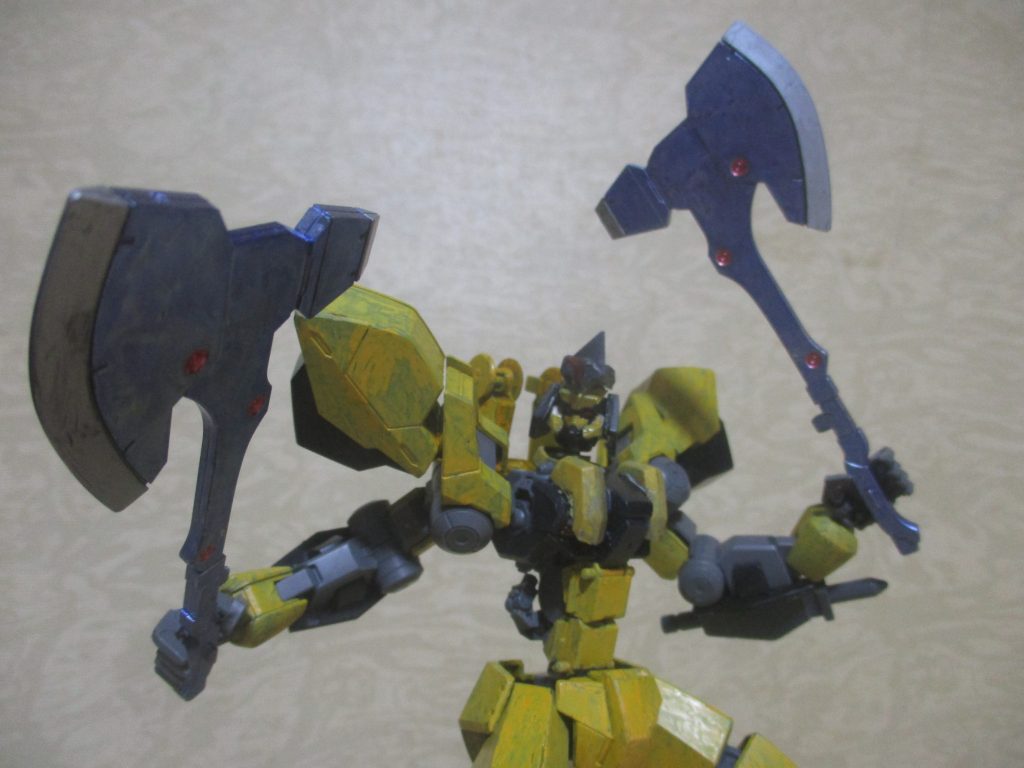 専用武器のアックス。こちらの武器の方がやっぱり「アイン」らしくて良いと思い戻しましたw