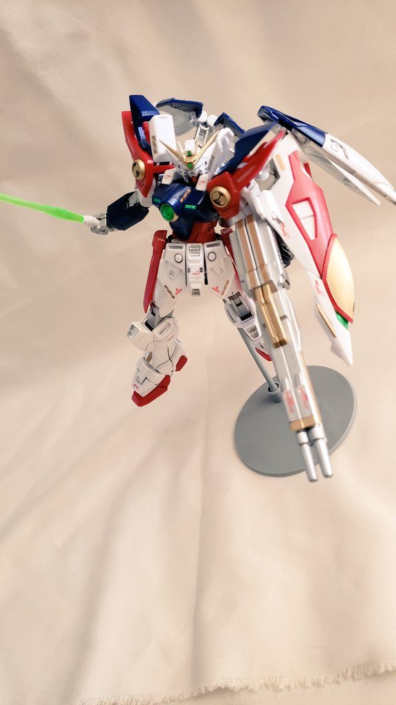 ウイングガンダムゼロ(TV版)–4枚目/制作者：@VnkzTSsGsR0WsBq