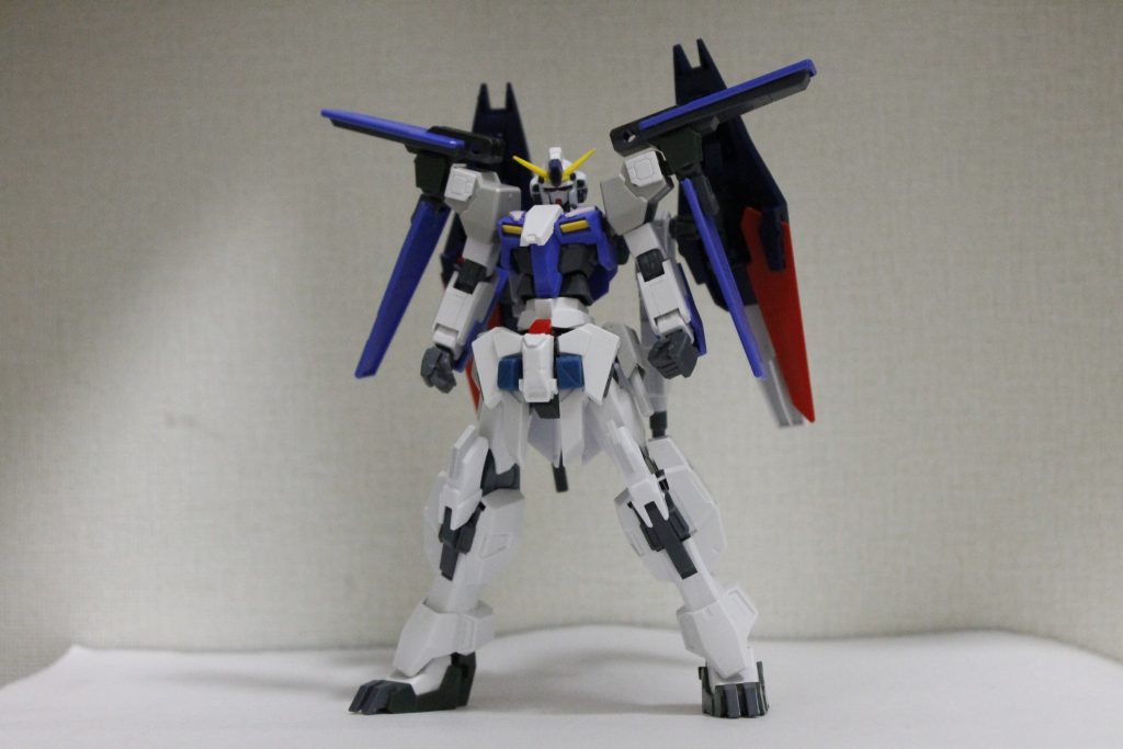 肩のシールドはZZ2です。