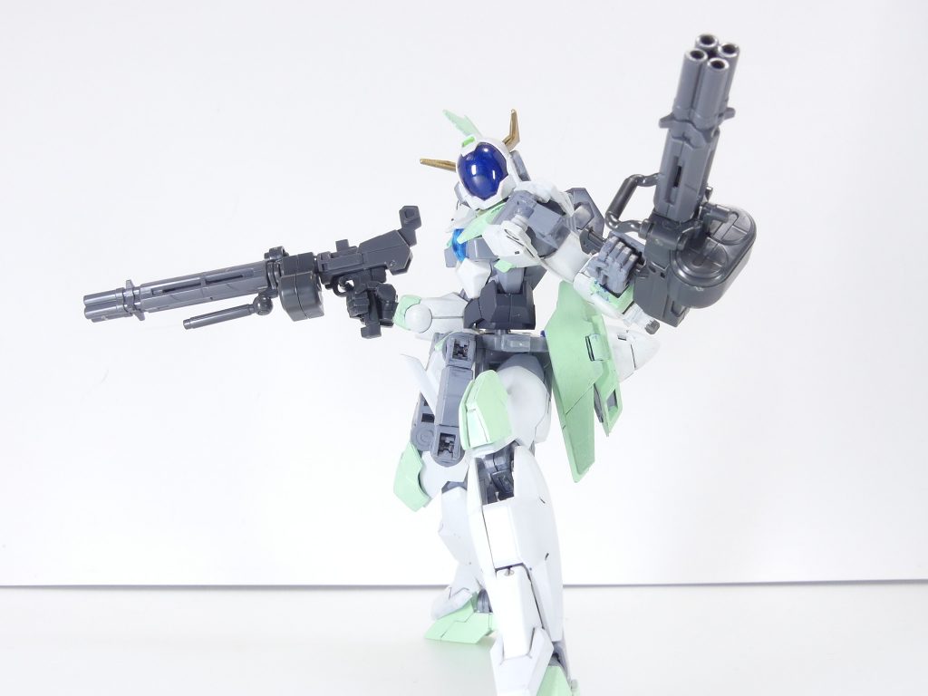 なお一度に組み立てられるのは一個・・・と見せかけておいて、本武装はパーツの都合で2個組むことができます。余ったパーツをディティールアップに使ってもいいかも。