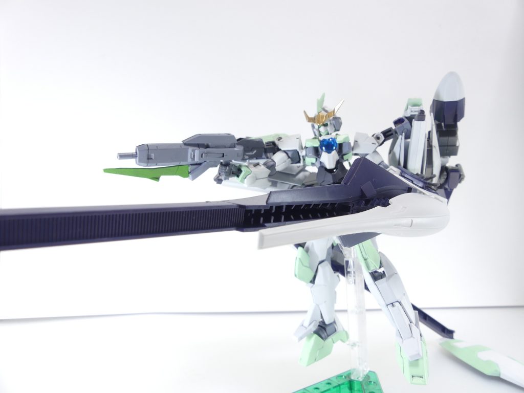 *ウインチキャノン（メガ粒子砲）：*[プリムローズ](https://gumpla.jp/hg/256861)に搭載されていたメガ粒子砲の発展大型バージョン。
バレルを解放することで発射する。

バレル解放は差し替え式でプリムロと変わりません。