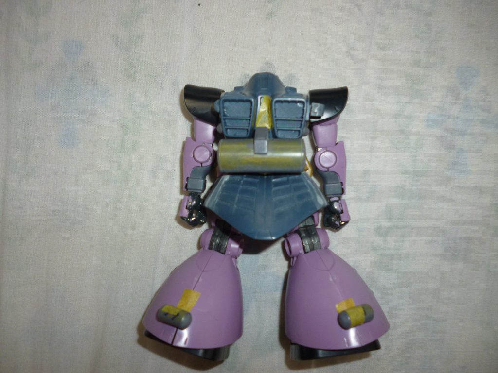 こんなにドムと違います。
というか、もはや別物ですね・・・。